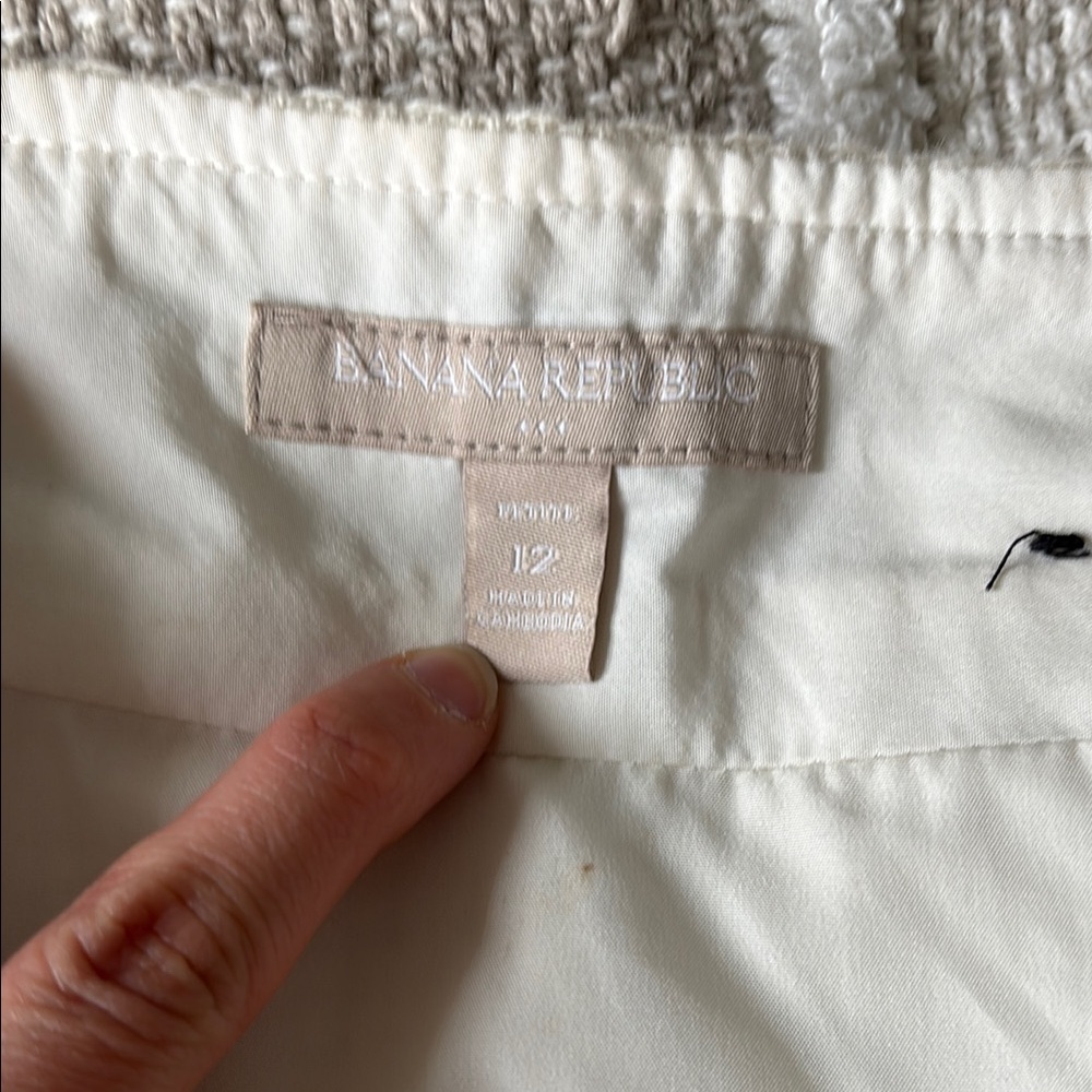 Banana Republic White Skirt